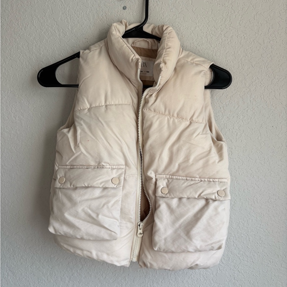 Zara Off-White Puffer Vest
